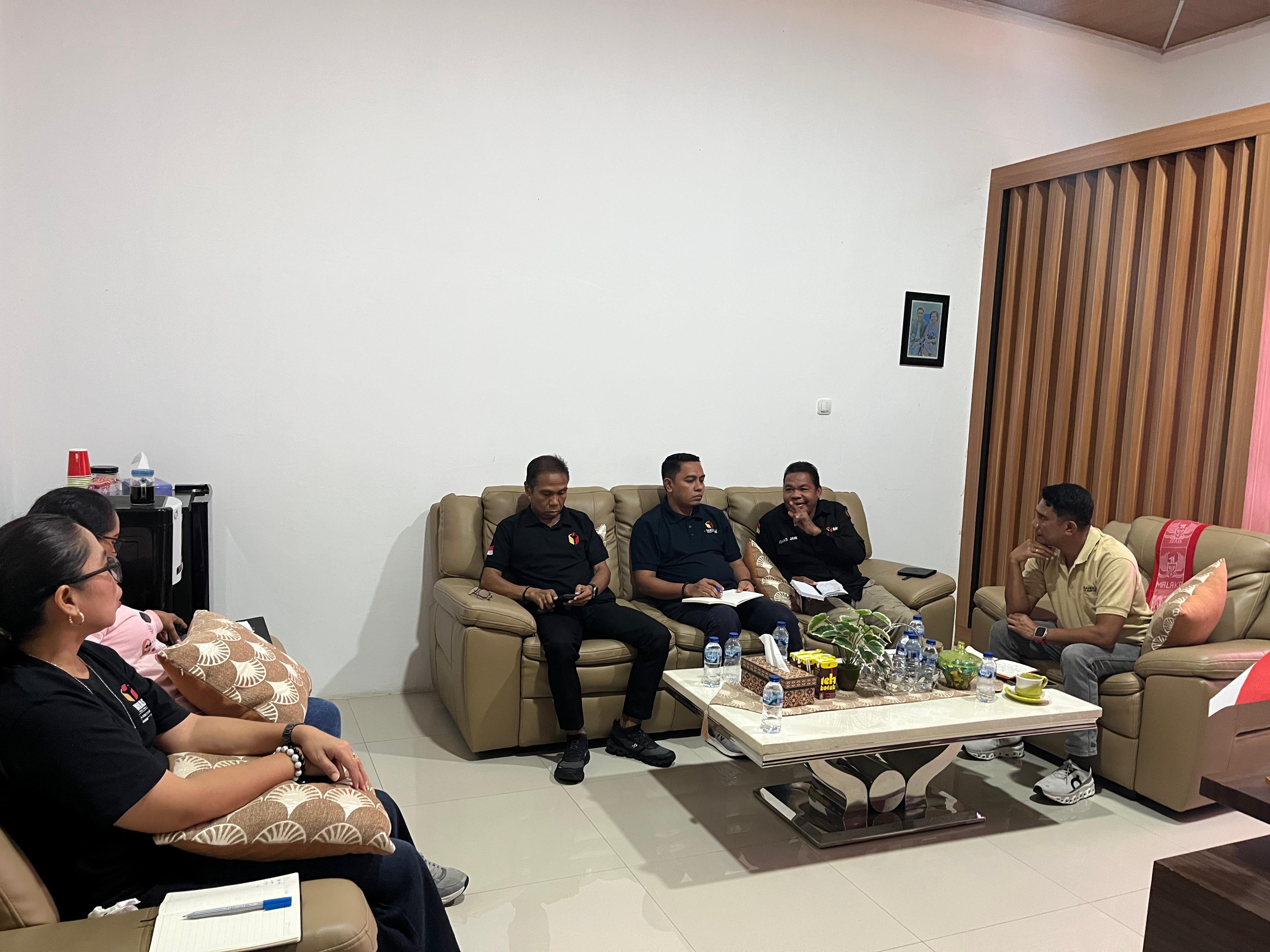 Badan Pengawas Pemilu Provinsi Nusa Tenggara Timur menggelar rapat koordinasi pada Jumat, 13 Februari 2026, di Ruang Rapat Bawaslu NTT.