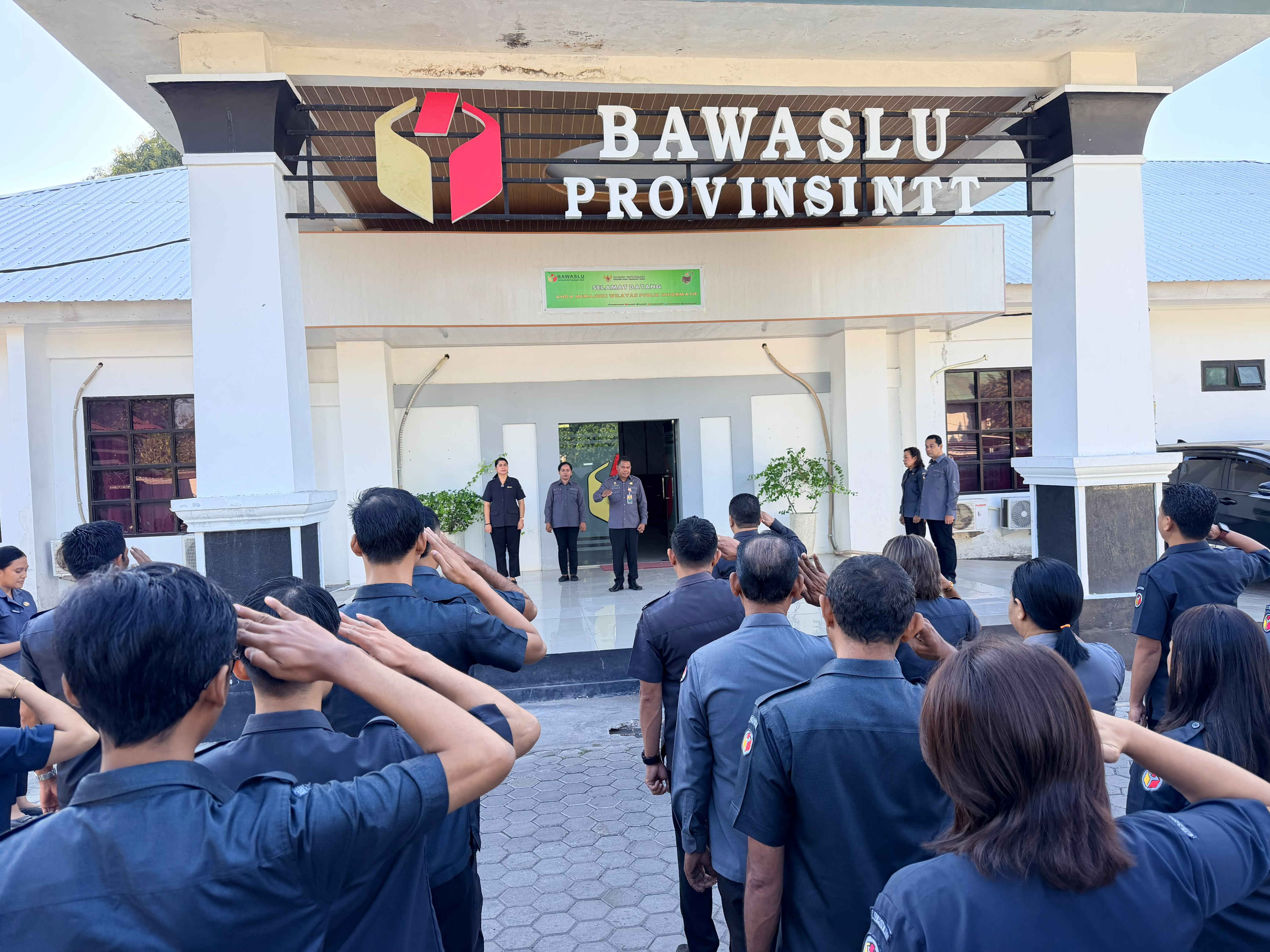 Perkuat Disiplin, Percepat Realisasi Program, Tingkatkan Produktivitas Bawaslu NTT