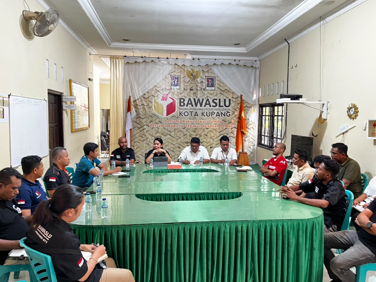 Bawaslu NTT Perkuat Pengelolaan Data dan Informasi, Optimalkan Pengisian SAQ
