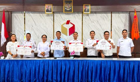 "Maklumat ditandatangani, integritas diteguhkan, pelayanan terbaik menjadi komitmen Bawaslu NTT."
