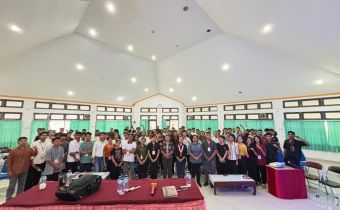 Anggota Bawaslu Provinsi Nusa Tenggara Timur (NTT), Magdalena Yuanita Wake, melakukan kunjungan resmi ke Gerakan Mahasiswa Nasional Indonesia (GMNI) Cabang Kupang pada Jumat, 6 Maret 2026, pukul 11.00 WITA.