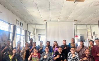 Anggota Badan Pengawas Pemilihan Umum (Bawaslu) Provinsi Nusa Tenggara Timur (NTT) Melpi Minalria Marpaung, melakukan kunjungan kerja ke Bawaslu Kabupaten Timor Tengah Selatan (TTS), Kamis (7/5/2026).