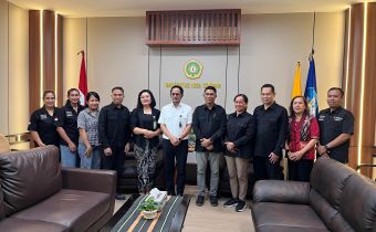 Badan Pengawas Pemilihan Umum (Bawaslu) Provinsi Nusa Tenggara Timur (NTT) melaksanakan kunjungan audiensi ke Universitas Nusa Cendana (Undana) Kupang sebagai langkah nyata dalam mengimplementasikan Instruksi Ketua Bawaslu RI Nomor 2 Tahun 2026.
